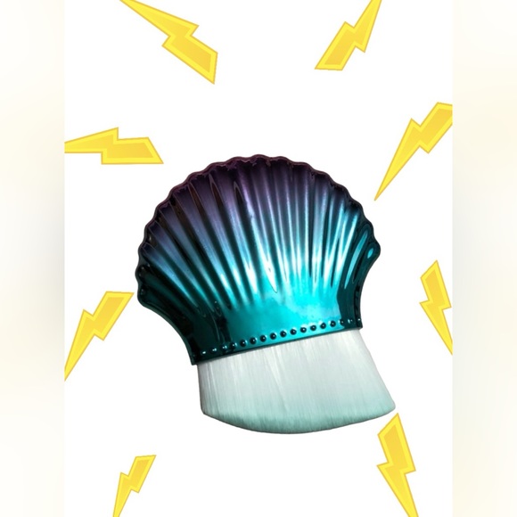 Other - 🐚Seashell contour brush🐚